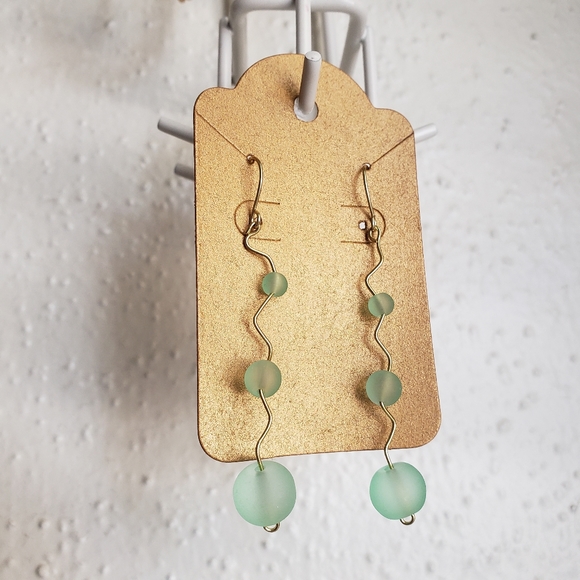 Zig Zag Earrings - Picture 5 of 5